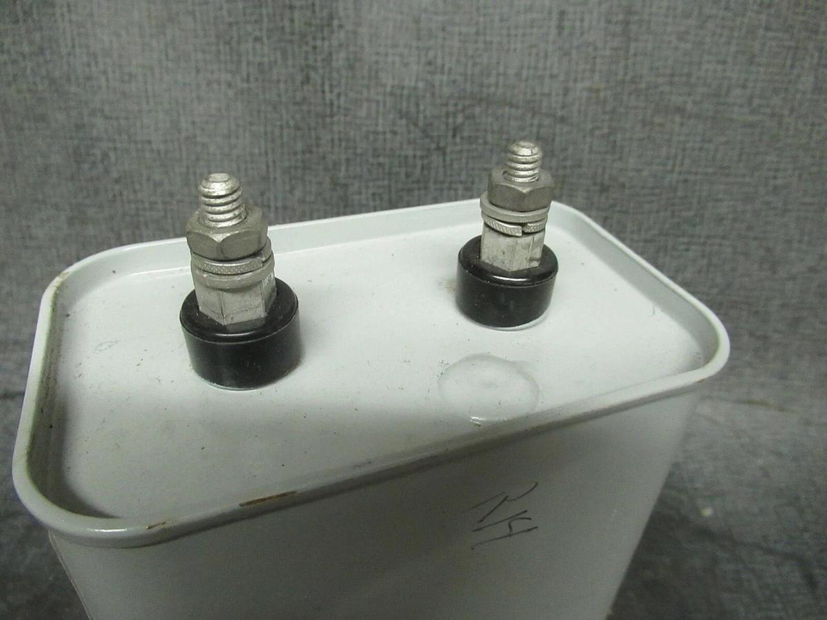 Used GENERAL ELECTRIC DIELEKTROL VII CAPACITOR A26F6919 40 uF 600 VDC