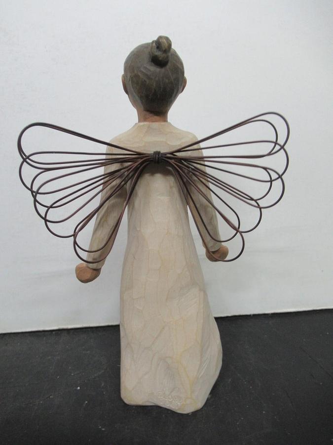 WILLOW TREE "ANGEL OF GRACE" SUSAN LORDI FIGURINE DEMDACO STOCK# 26059