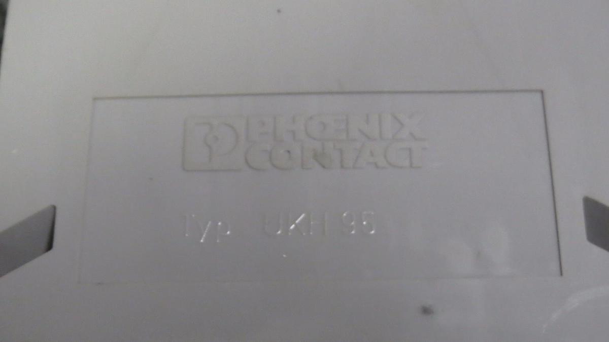 Used PHOENIX CONTACT TERMINAL BLOCK 1000V // 200 AMP 600V MODEL: UKH95