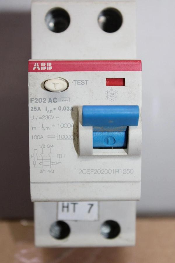 Used ABB 2-POLE BREAKER F202-AC 2CSF202001R1250 230 VAC 25 AMP **WARRANTY**
