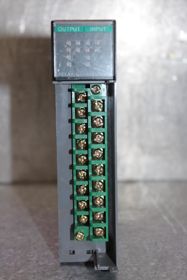 Used PRO MARINER TRUEPOWER COMBI 2500 QS 2412 BATTERY CHARGER 120 VAC 12 VDC