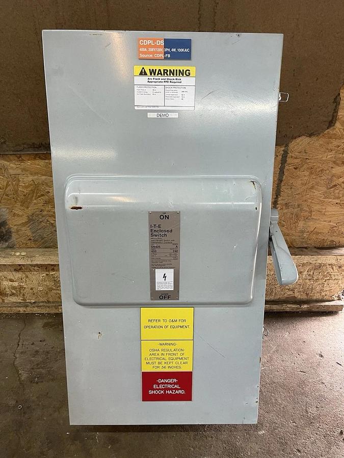 Used ITE HEAVY DUTY VACU-BREAK ENCLOSED SWITCH SN-425 NEMA 1 400 AMP 240 VAC