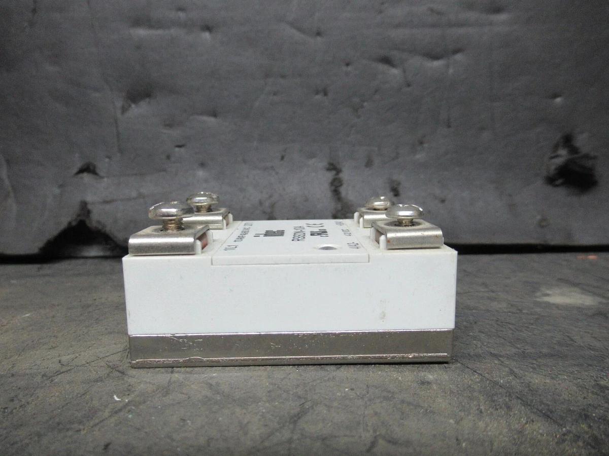 Used IDEC SOLID STATE RELAY RSSDN-10A 48-660 VAC 10 AMP COIL: 4-32 VDC **WARRANTY**