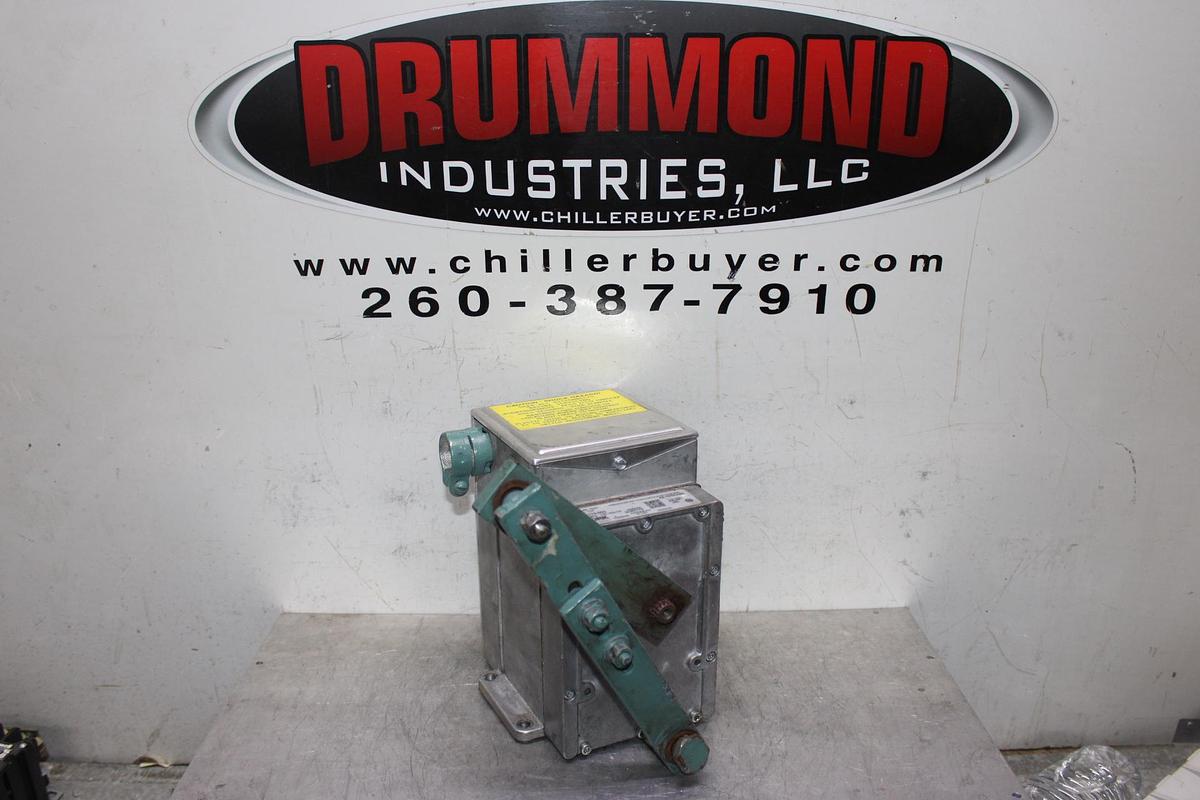 Used YORK ACTUATOR 025-17175-002 0.95 AMP 120 VOLT 50 WATT 50/60 HZ