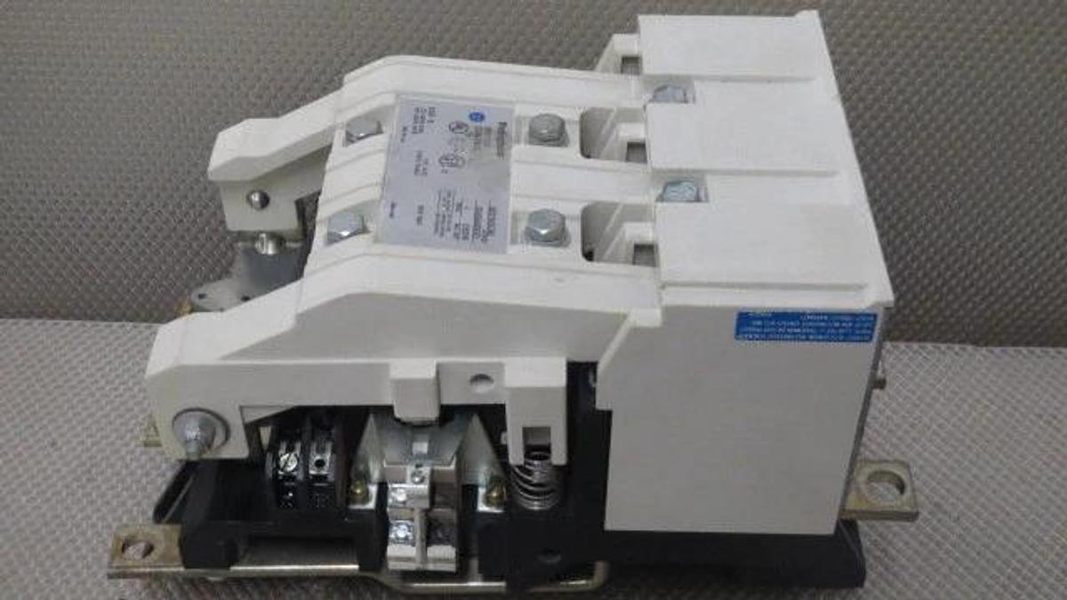 Used WESTINGHOUSE MOTOR CONTROL STARTER SIZE 5 270/300 AMP 600 VAC MODEL A201K5CAC