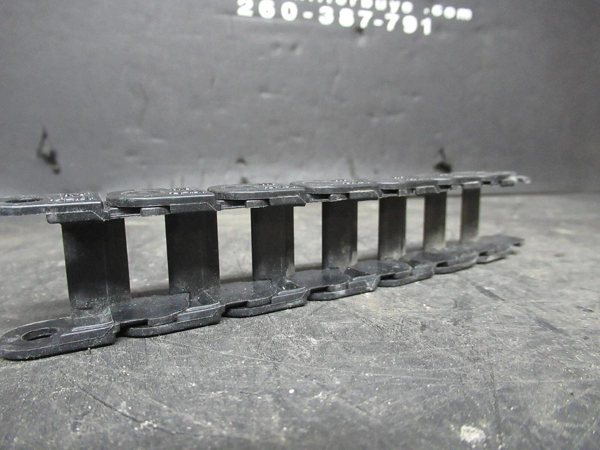 Used IGSU PLASTIC WIRE TACK 6" LENGTH X 1" WIDTH X 5/8" TALL R18 07 1.2 *WARRANTY*