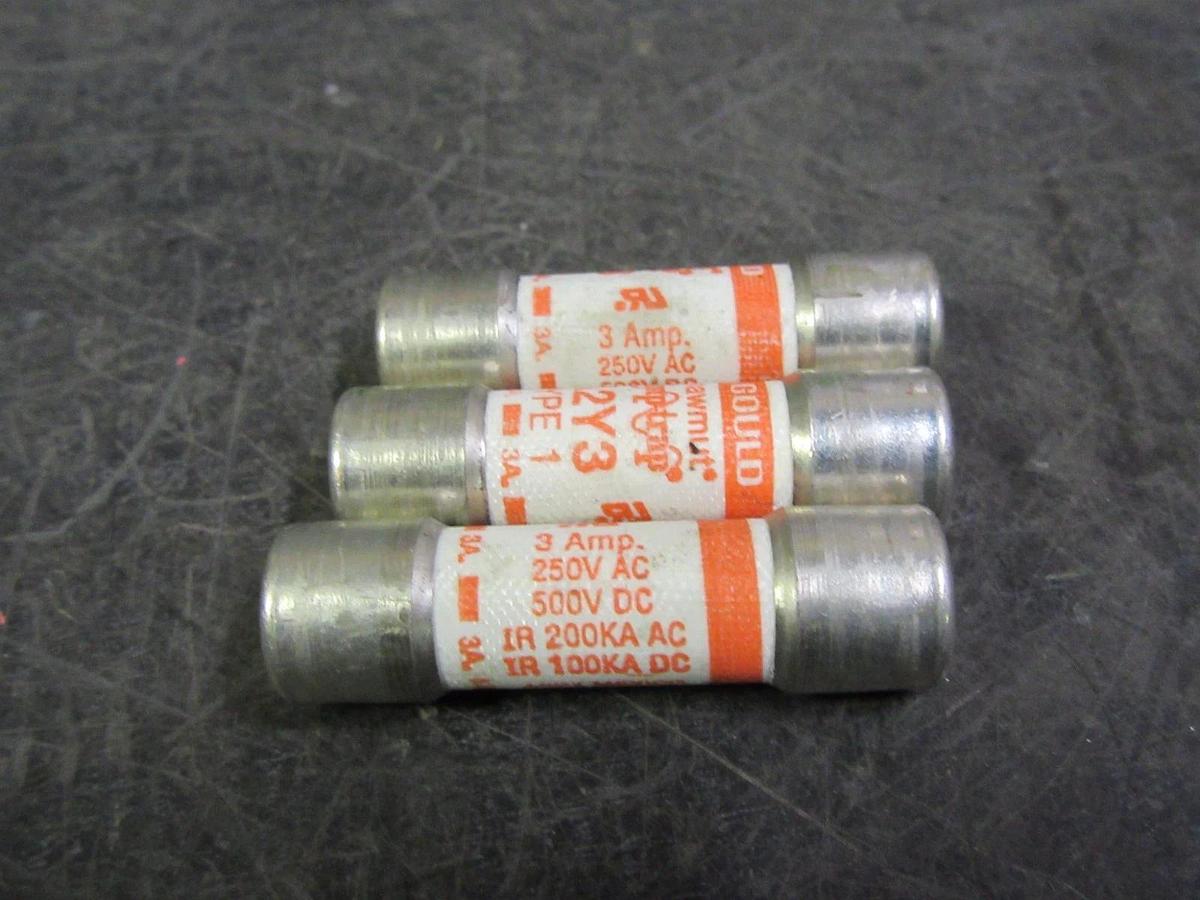Used LOT OF 3 A2Y3 GOULD SHAWMUT AMPTRAP FUSE 3 AMP 250 VAC 500 VDC TYPE 1 A2Y3