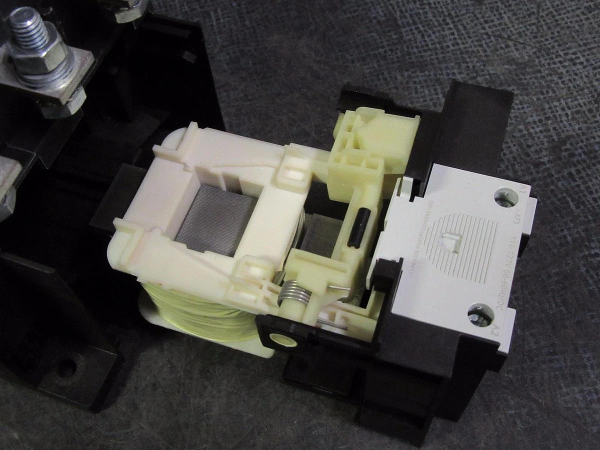 Refurbished SIEMENS SIRIUS CONTACTOR 140 AMP 600V 3 PHASE 110-127V COIL MODEL: 3RT1054-6AF36