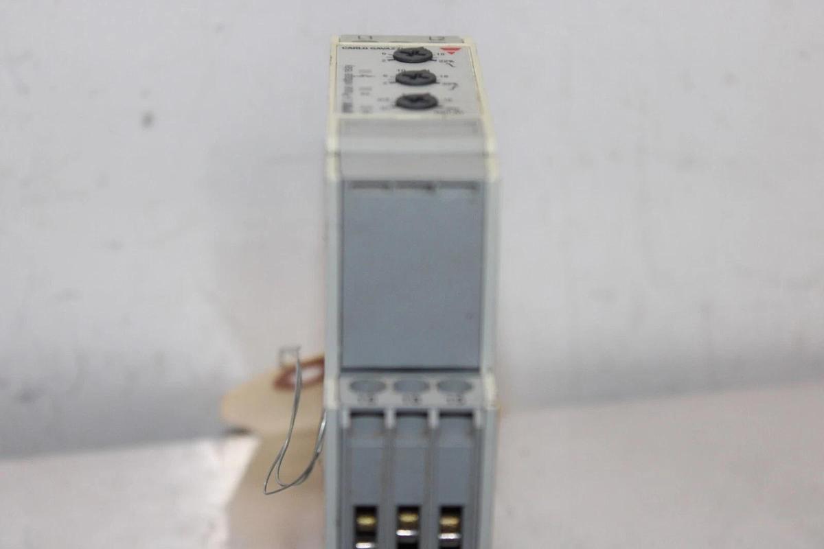 Used CARLO GAVAZZI 3-PHASE RELAY DPB01CM48 480 VAC 5 AMP **WARRANTY INCLUDED**