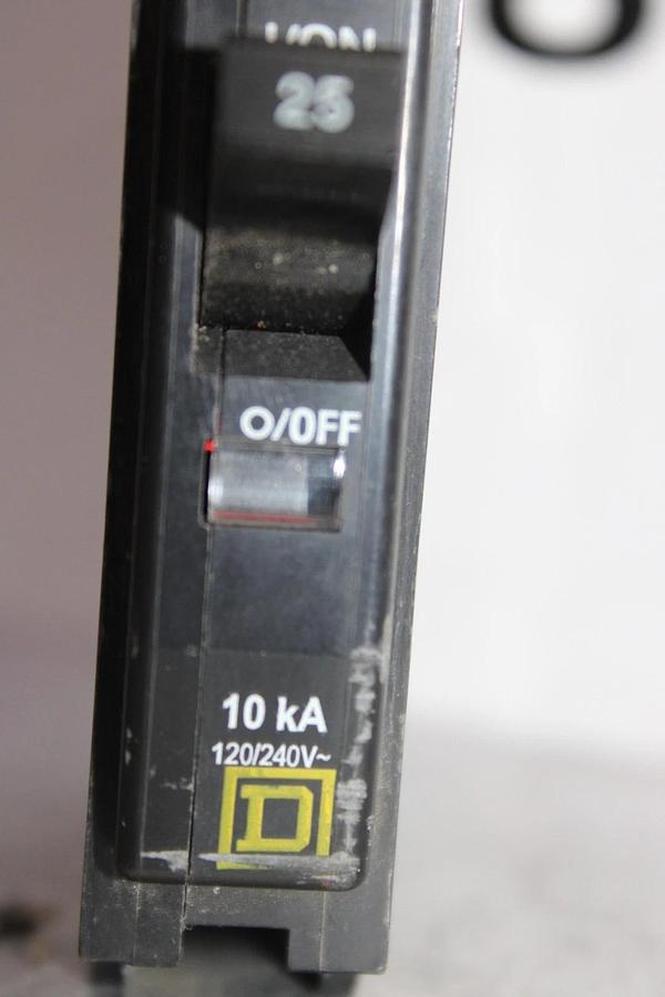 Used SQUARE D SINGLE POLE QO CIRCUIT BREAKER DP-3935 QO12025 25 AMP 240 VAC 1-POLE