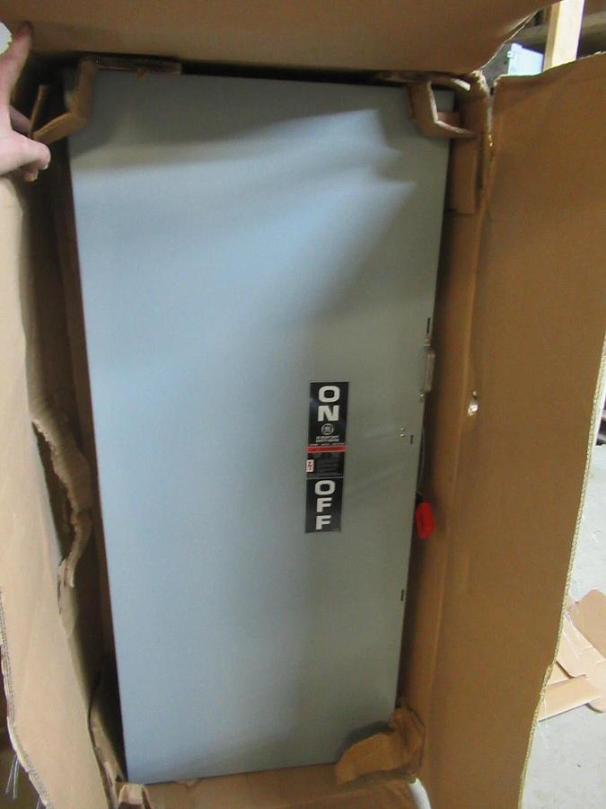 NIB GE 400 AMP HEAVY DUTY SAFETY SWITCH TH3365 TYPE 1 3-POLE 350 HP 600 V