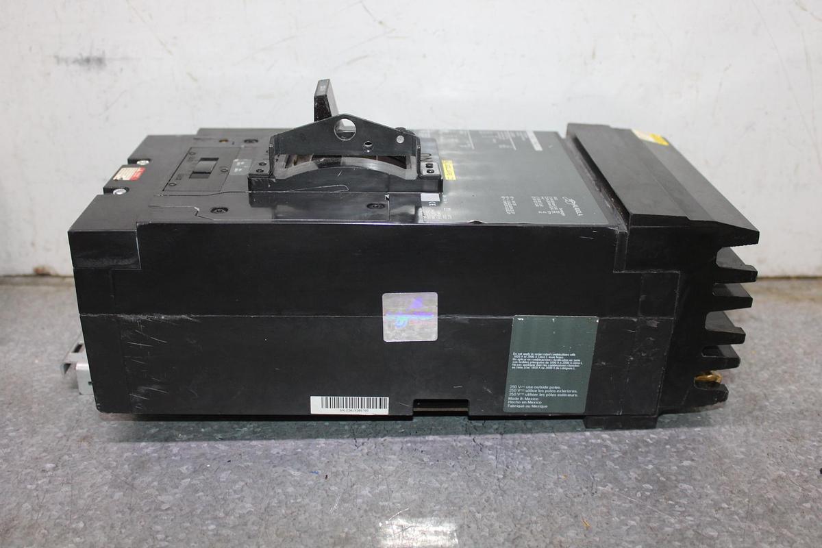 Used SQUARE D POWERPACT I-LINE CIRCUIT BREAKER LDA36600U31X 600 AMP 600 VAC 3-POLE
