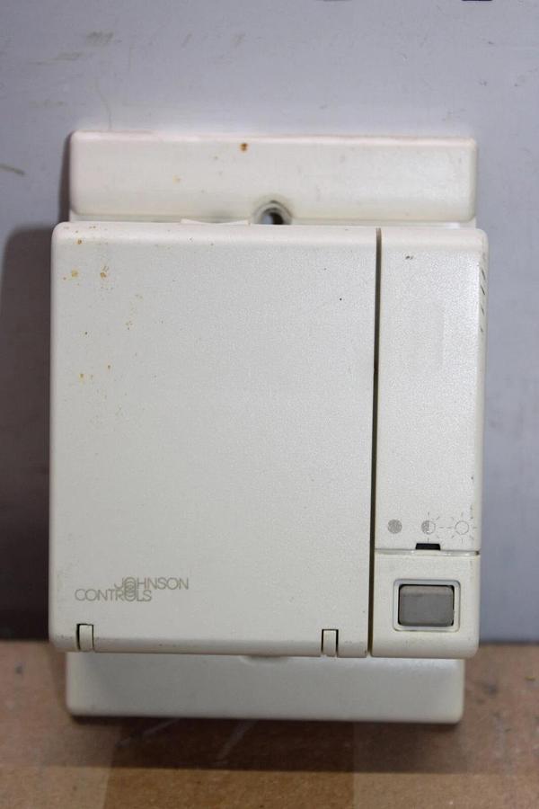 Used JOHNSON CONTROLS TEMPERATURE SENSOR TE-67NT-0N00 REV. E 24-9726-9