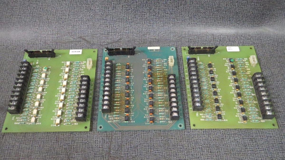 Used (1) YORK CHILLER INTERFACE CIRCUIT BOARD 031-00935D000 ** INCLUDES WARRANTY**