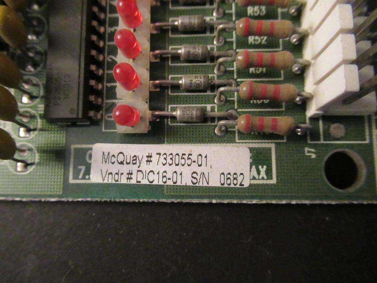 Used MCQUAY CIRCUIT BOARD 733055-01 **WARRANTY INCLUDED**