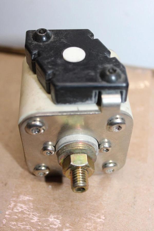 Used BUSSMANN SQUARE BODY FUSE 170M4462 400 AMP 700 VAC **WARRANTY INCLUDED**