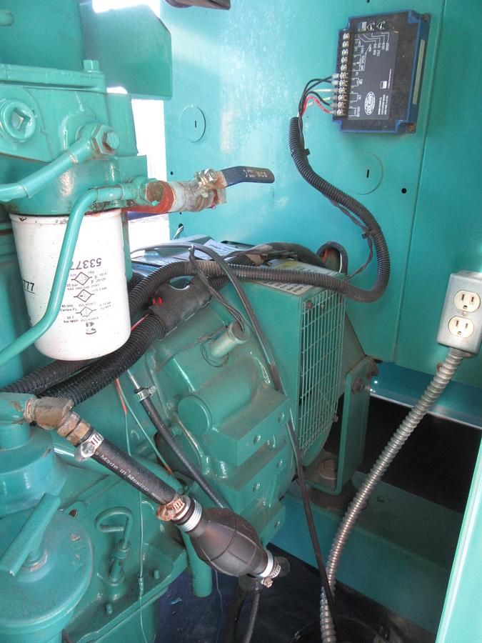 Used 50 KW DIESEL GENERATOR CUMMINS 120/240V B3.9-G4 ENCLOSED RECONNECTABLE VIDEO