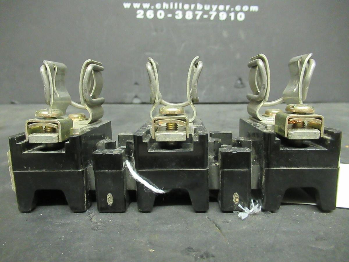 Used ALLEN BRADLEY DISCONNECT SWITCH 40021-58-02 600 VAC W/ X-401978 30 AMPS 600 VAC
