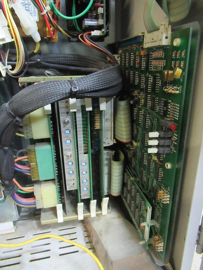 Used TRANE THERMACHILL CONTROL PANEL FOR ABSORBTION CHILLER 180-220 VAC 46.5-50.9 AMP