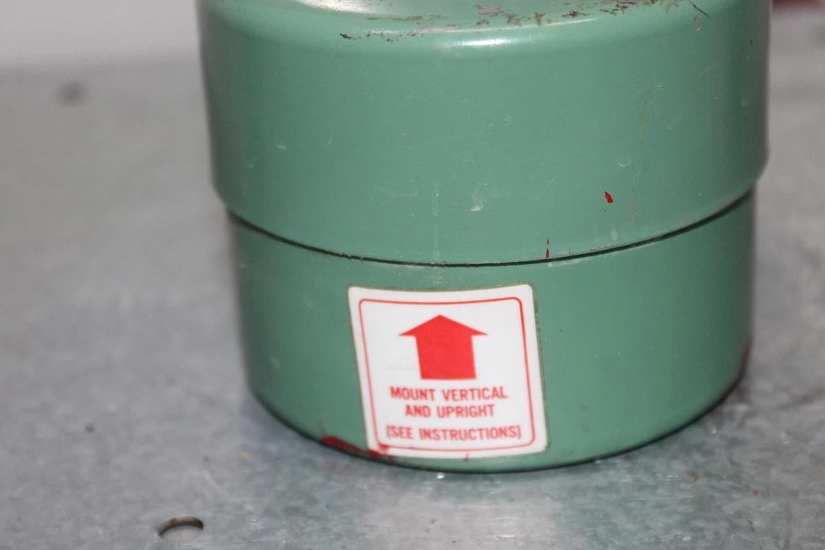 Used ASCO RED HAT SOLENOID SHUT OFF VALVE 8215A90 5 PSI 110/120 VOLT NEMA 1 2.5"