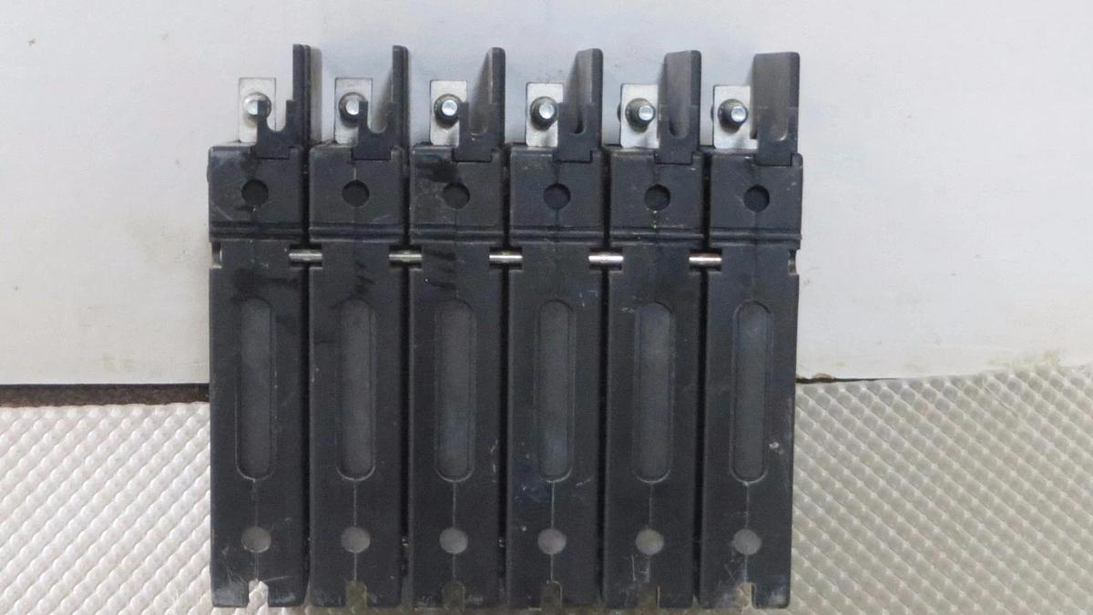 Used AIRPAX 6 POLE BREAKER 240 VAC 67 AMP 77 AMP TRIP 219-3-2600-432 HH83XB432-B