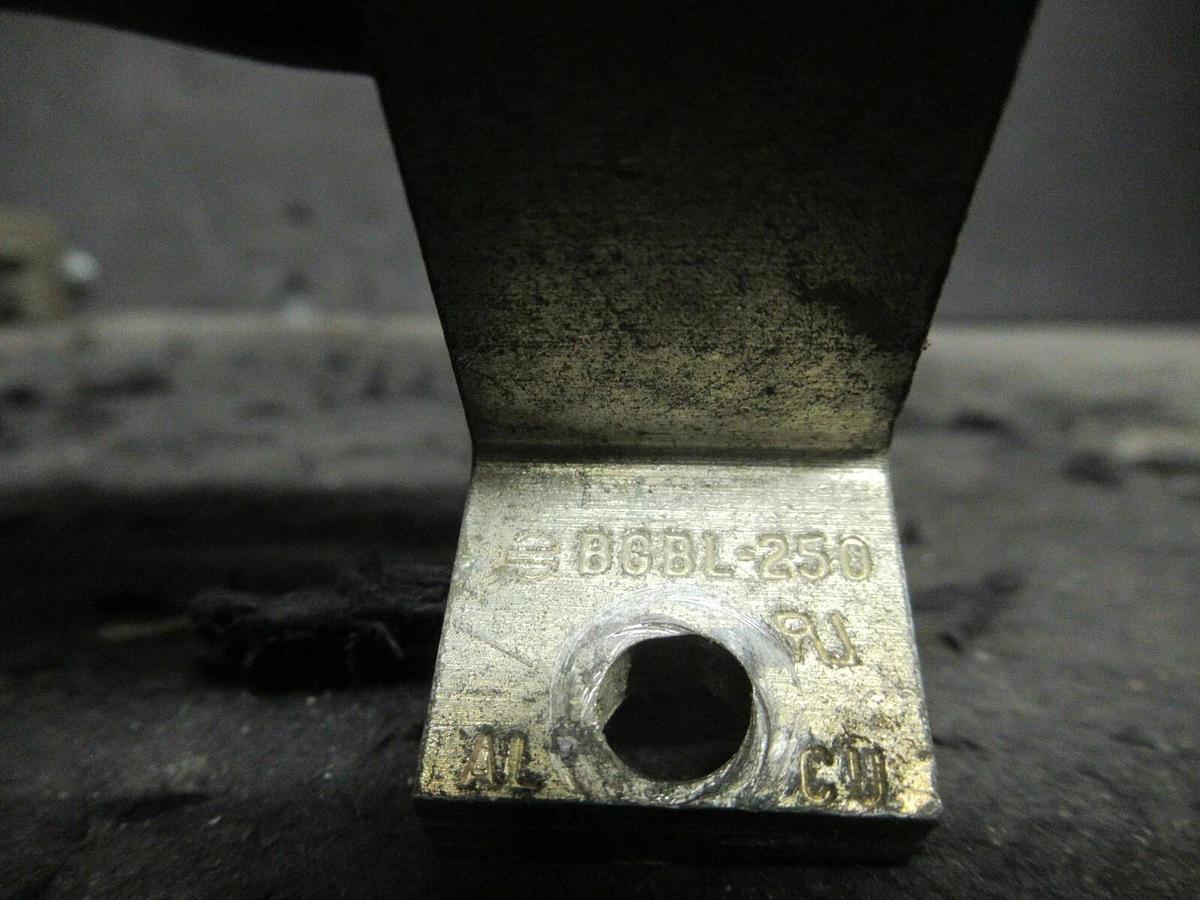 Used (2 QTY) BURNDY BGBL-250 1 BARREL MECHANICAL WIRE CONNECTOR LUG TAP #6 - 250KCMIL