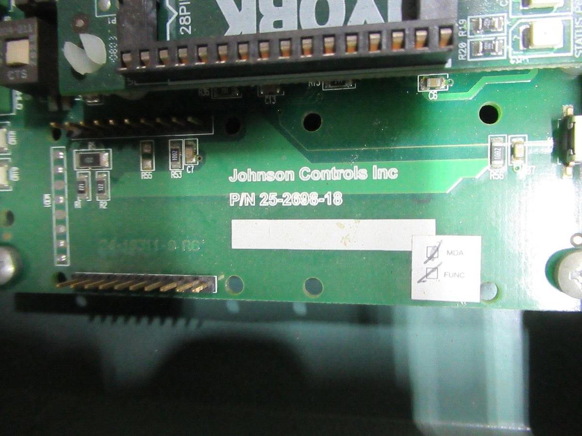 Used YORK INTEGRATED SYSTEMS NEWTWORK II 371-02592 110 VOLT 20 VA BOARD: 25-2698-18