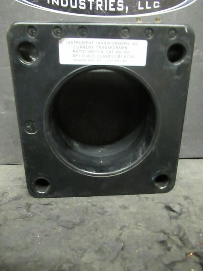 Used INSTRUMENT TRANSFORMERS CT CURRENT TRANSFORMER 300-102 1000:5 RATIO 50-400 HZ
