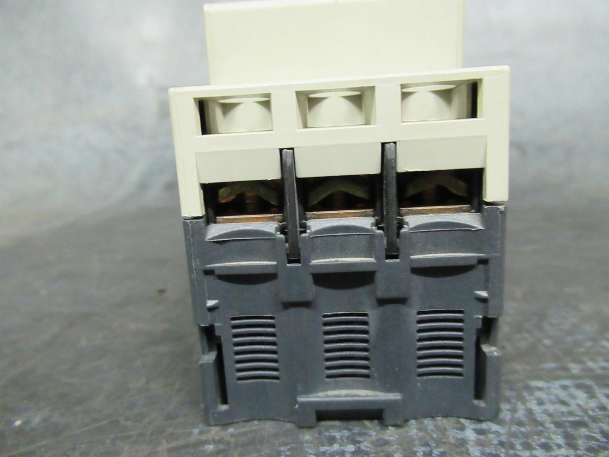 Used TELEMECANIQUE MANUAL MOTOR STARTER GV2-M08 600V 4A 3HP **WARRANTY INCLUDED**