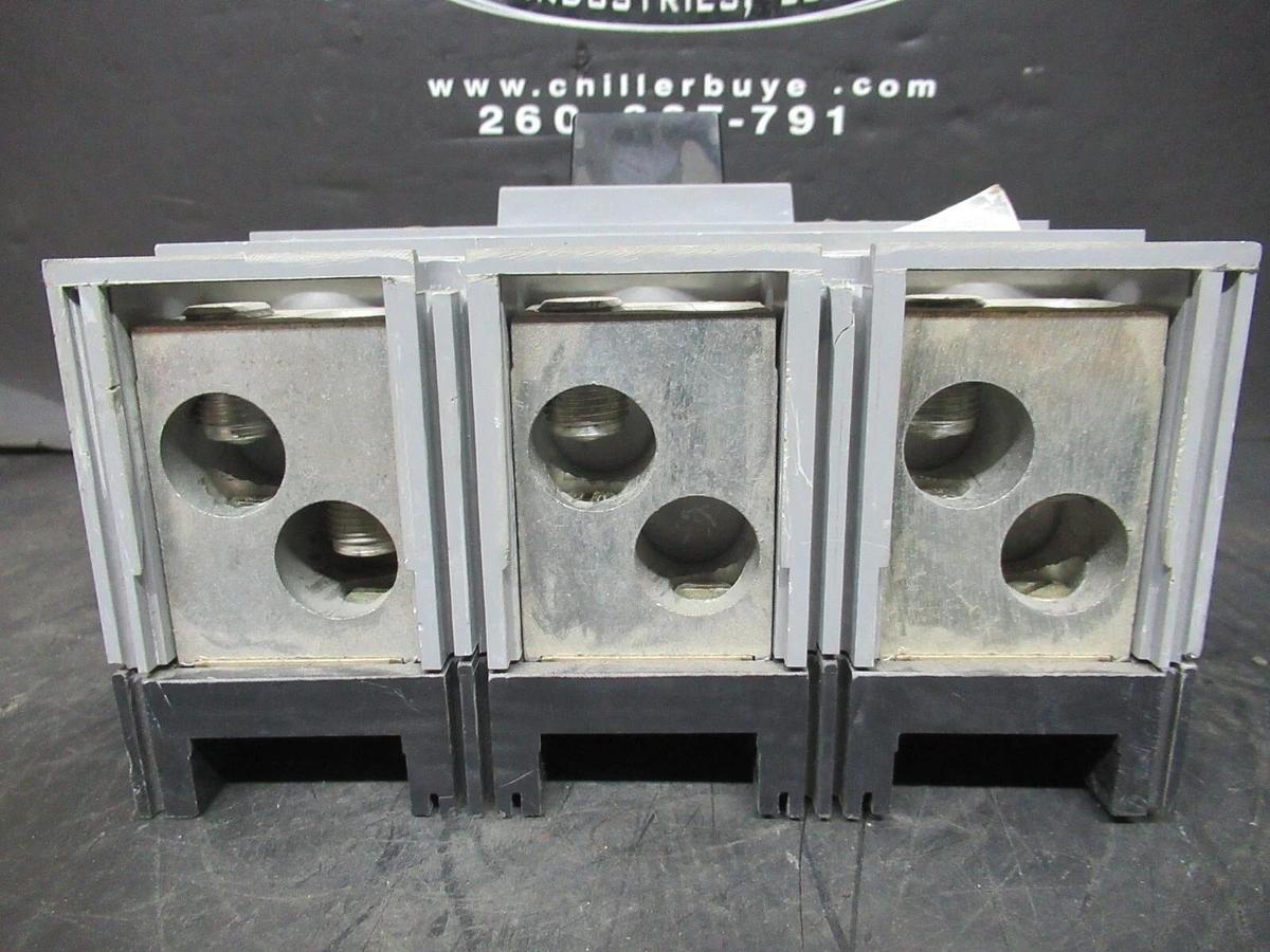 Used SIEMENS SENTRON MOLDED CASE SWITCH JXD63S400A 400 AMP 600 VAC 3-POLE