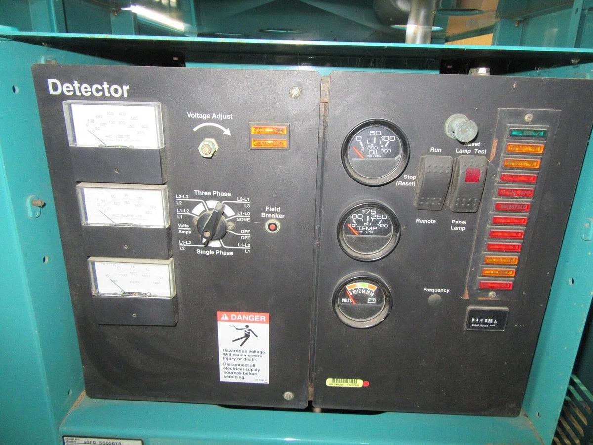 Used 35 KW GENERATOR NAT GAS LP CUMMINS ONAN 120/240 VOLT 1 PH RE-CONNECTABLE 405 HRS