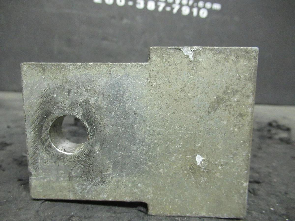 Used (3) QTY ILSCO D-899 2 (DOUBLE) BARREL MECHANICAL CONNECTOR LUG TAPS 600MCM - 2