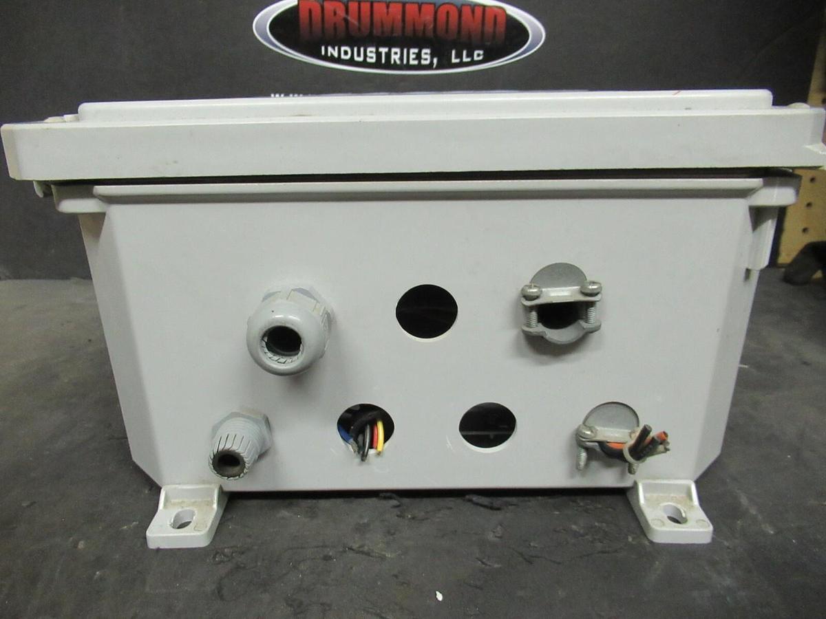 Used AQUATRAC INSTRUMENTS MULTIFLEX COOLING TOWER CONTROLLER M5T-CP-T2-TF-RC DRIVE
