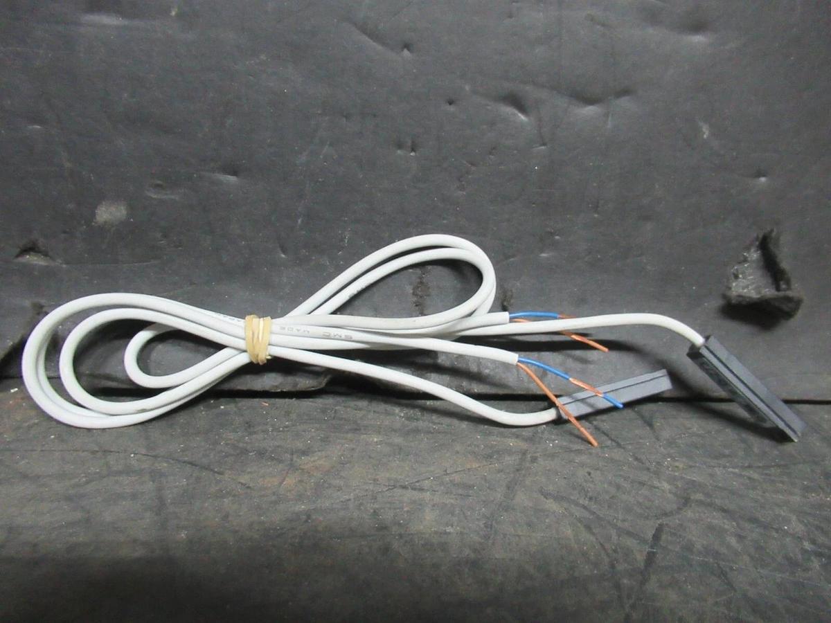 Used LOT OF 2 SMC D-Z73 MAGNETIC REED SWITCH PROXIMITY SENSOR AIR PNEUMATIC CYLINDER