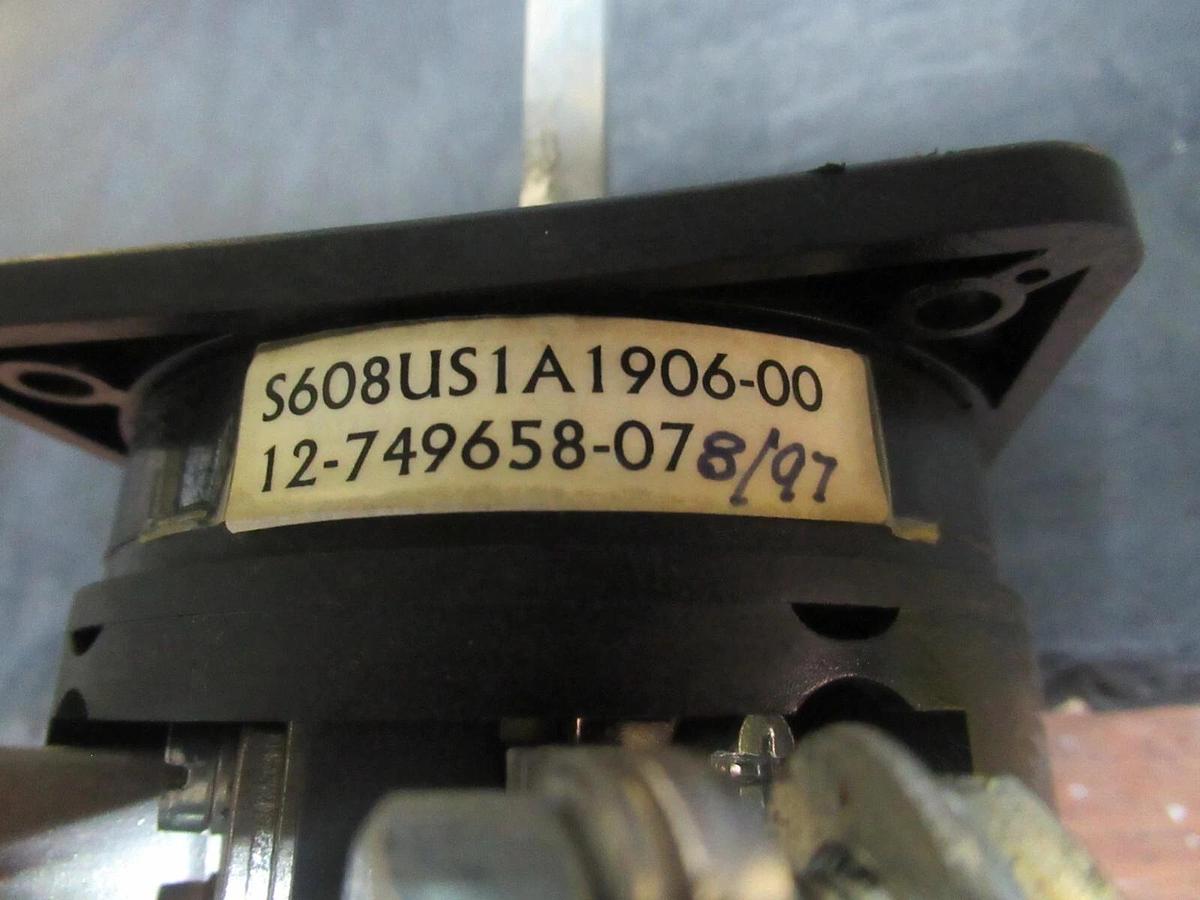 Used SALZER ROTARY SWITCH S608 S213 S608US1A1906-00 3 PHASE 600 VOLT 15 AMP 50 HP
