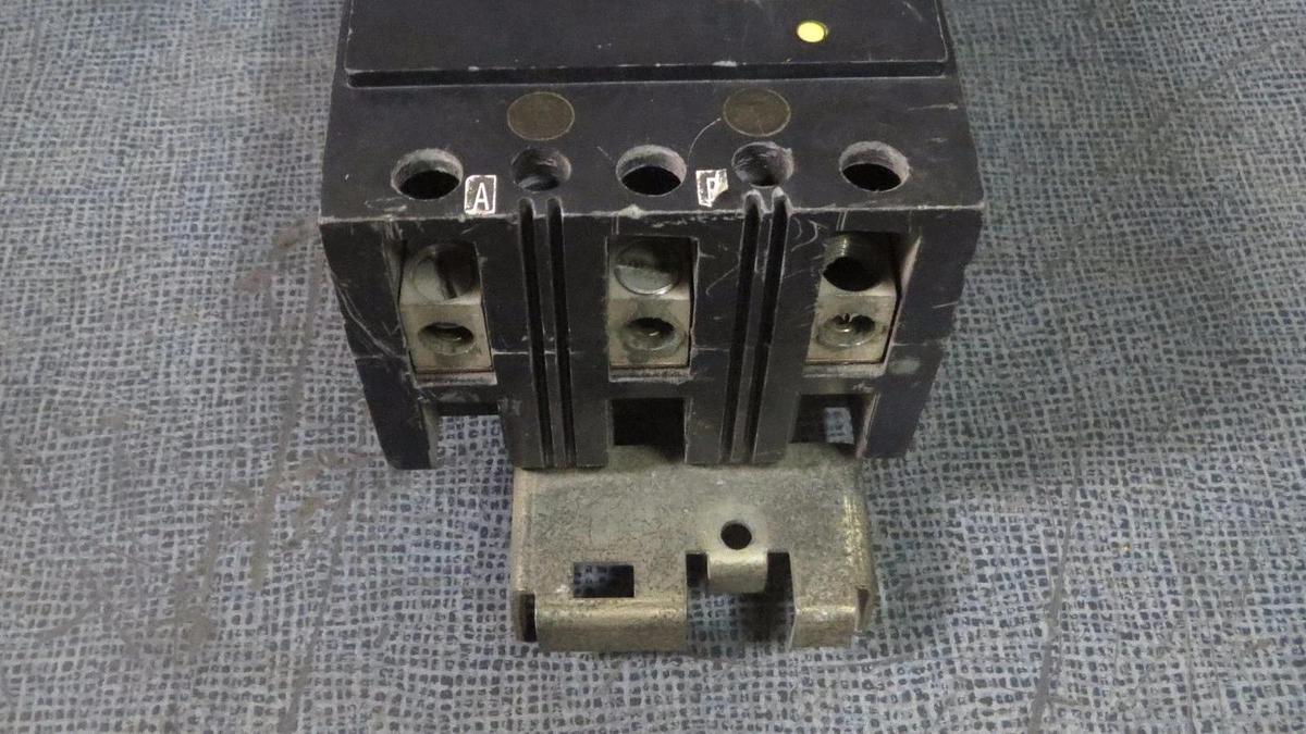 Used SQUARE D I-LIMITER I-LINE CIRCUIT BREAKER 100 AMP 600 VAC 3 POLE MODEL IF36100