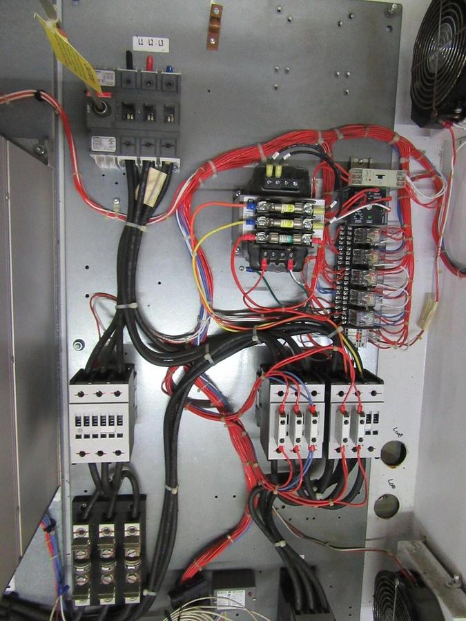 Used TR200 30 HP / 22 KW TRANE VFD DRIVE 92 AMP 200 - 240 VAC 3 PH 131L0742 0-590 HZ