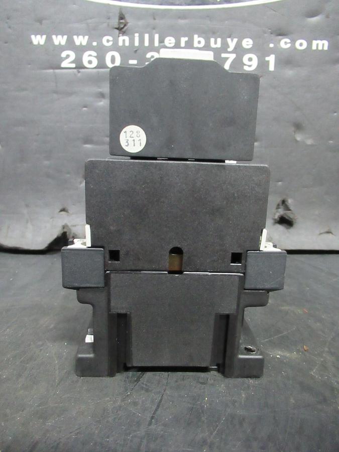 Used KLOCKNER-MOELLER CONTACTOR DIL-R-40 W/ 22-DIL 600 VAC 15 AMP COIL: 110/120 VOLT