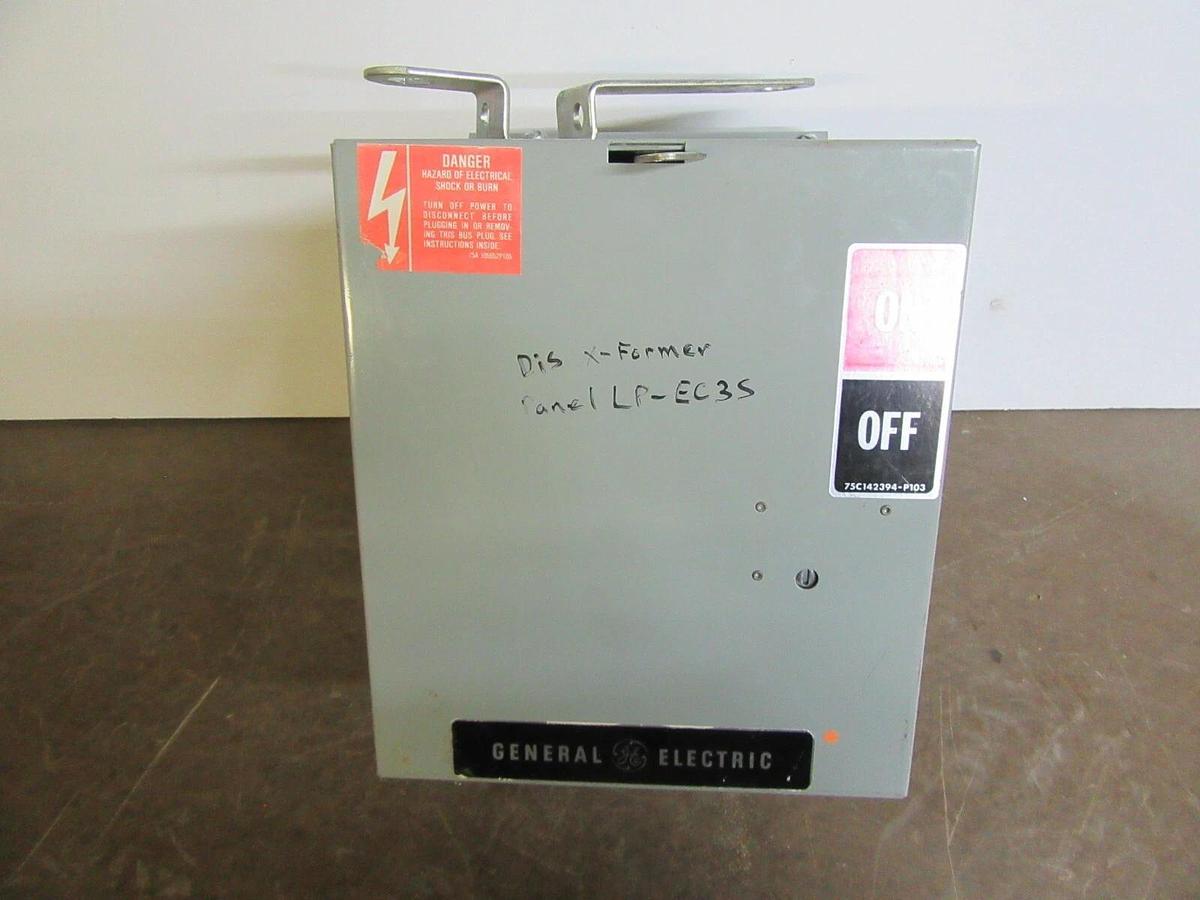 Used GE FUSIBLE BUS/BUSS PLUG AC462R 60 AMP 600 VOLT 4-WIRE 3-PHASE 50 HP STYLE: 3