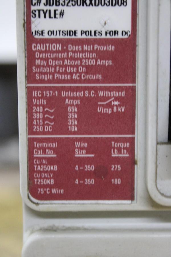 Used CUTLER HAMMER MOLDED CASE SWITCH JDB3250KXD03D08 250 AMP 3-POLE 600 VAC