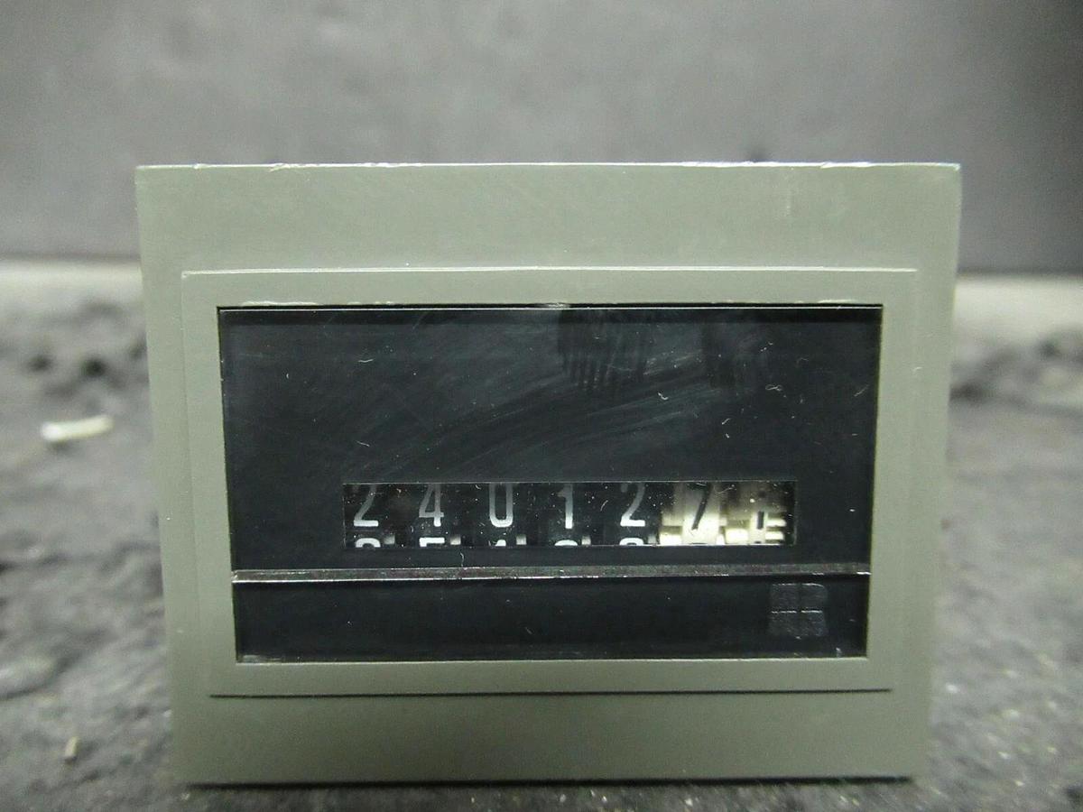 Used REDINGTON SR21-7717 PANEL MOUNT COUNTER X13160425-01 TIME INDICATING APPLIANCE