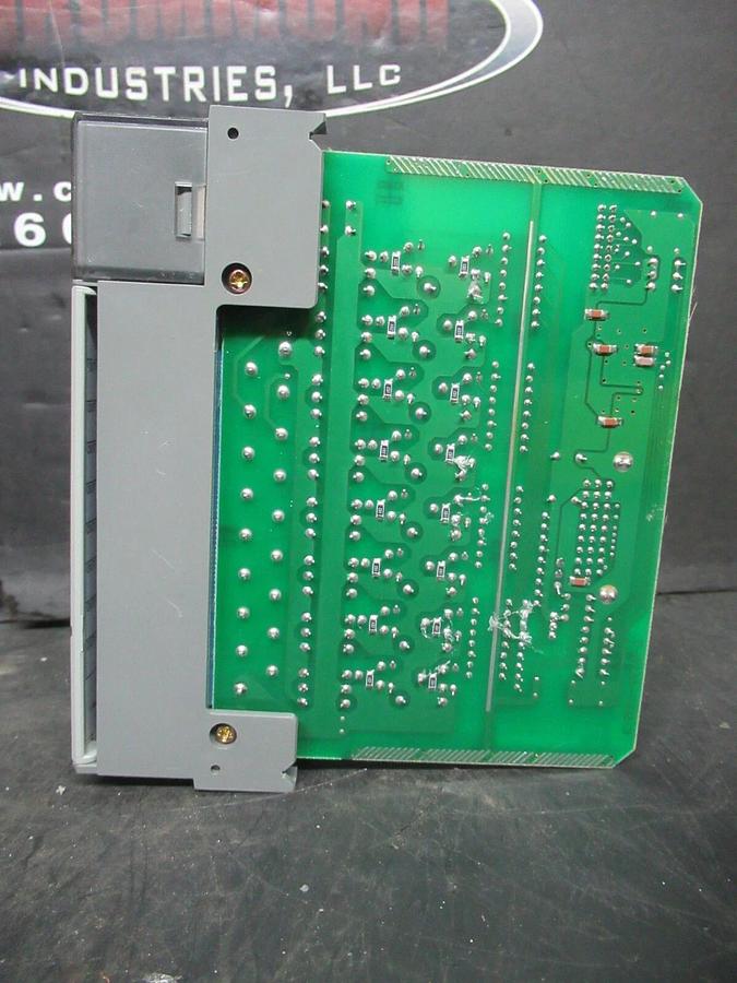 ALLEN BRADLEY SLC-500 OUTPUT MODULE 1746-OV16 SER. C *NEW SURPLUS*