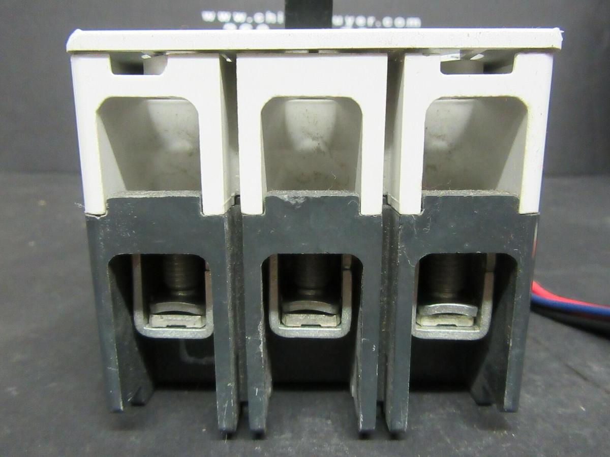 Used 15 AMP ALLEN BRADLEY BREAKER 140M-H8P-C15 3 POLE 480 VAC **WARRANTY INCLUDED**
