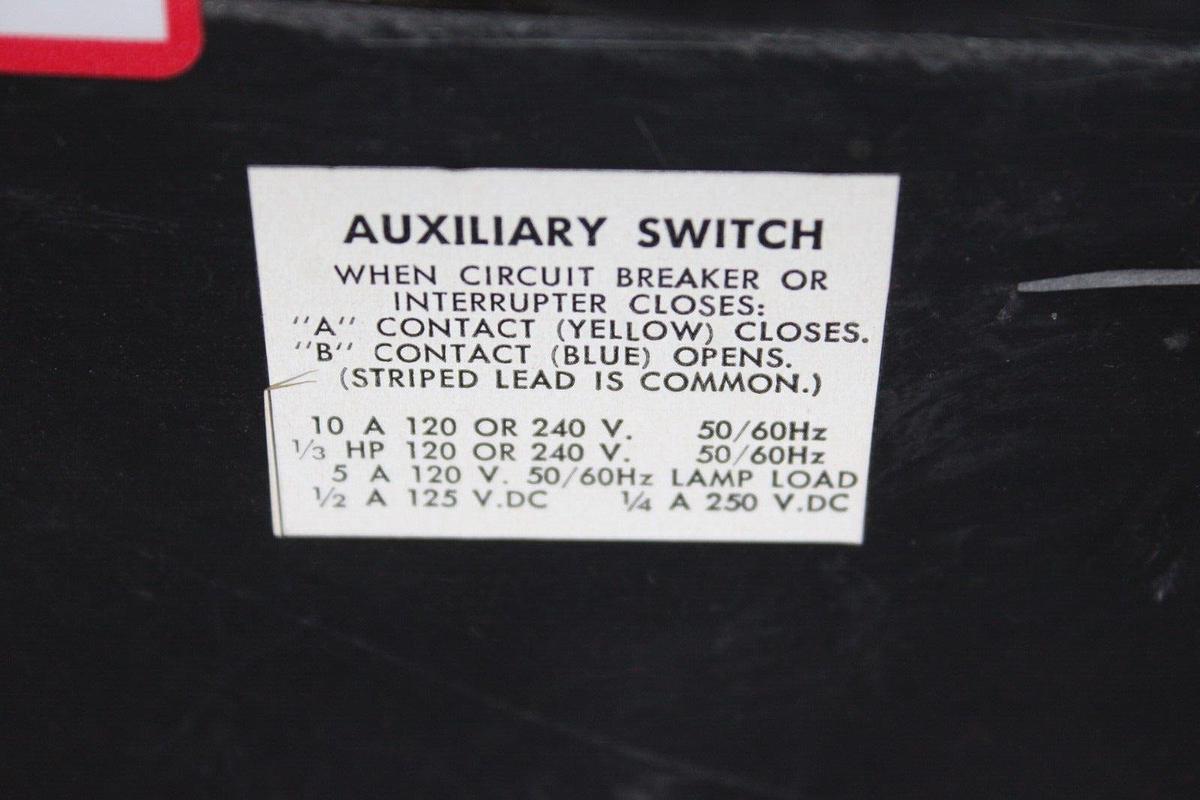 Used SQUARE D DC CIRCUIT BREAKER PAF362000DCM021433 W/ AUX. SWITCH & SHUNT TRIP
