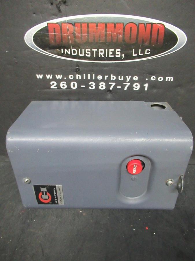 Used ENCLOSED CUTLER HAMMER STARTER FOR AC UNIT 9586H7132B 30 AMP 600 VAC 4-POLE