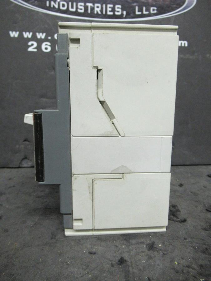 Used ABB BREAKER TMAX T1N 15 AMP 240/480/600 VAC 500 VDC 3 POLE * WARRANTY *
