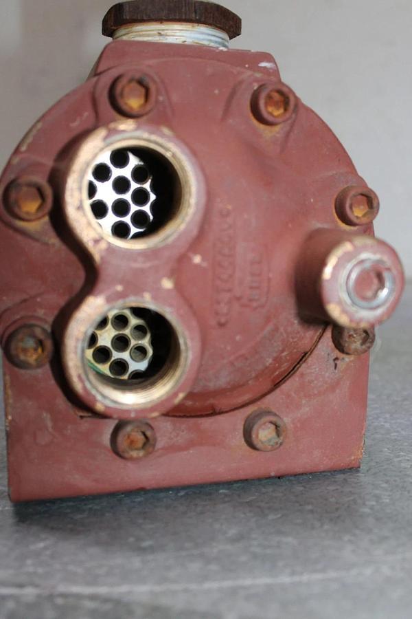 Used API BASCO HEAT EXCHANGER 4-W-24-MAHT-4-P-CP 04024 240 PSIG 400°F 2' X 6"