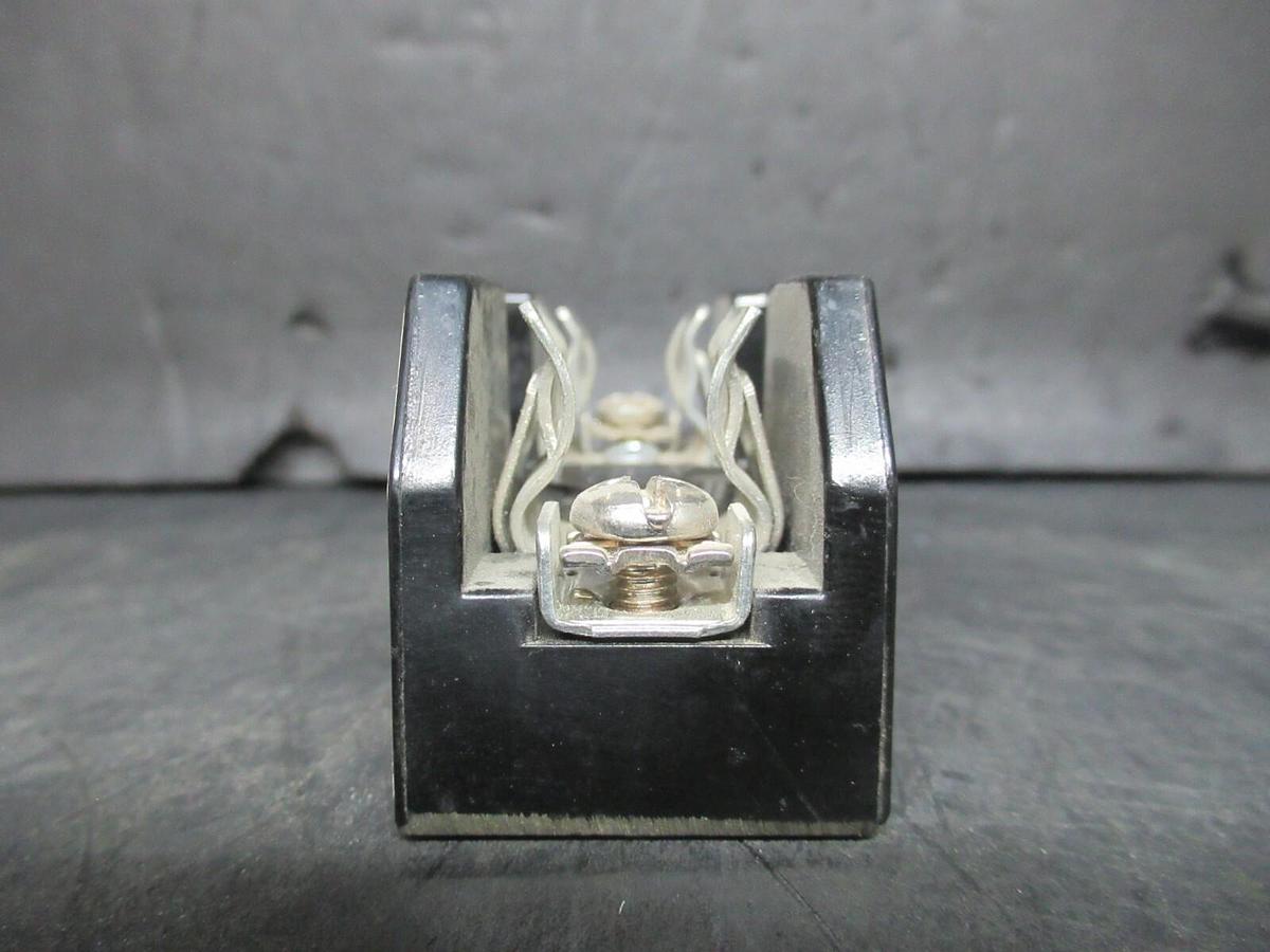 Used ALLEN-BRADLEY SINGLE POLE FUSE BLOCK 1491-N121 SER. D 250 VOLT 30 AMP CLASS H