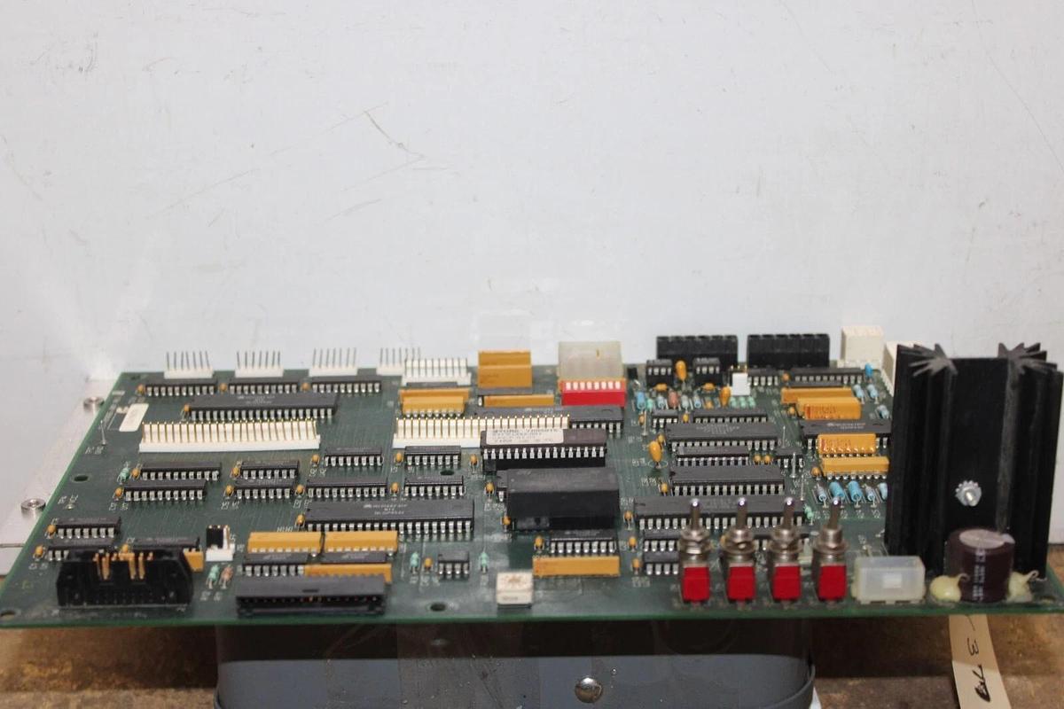 Used YORK HVAC PROCESSING CIRCUIT BOARD 031-01095-001 REV. B **WARRANTY INCLUDED**