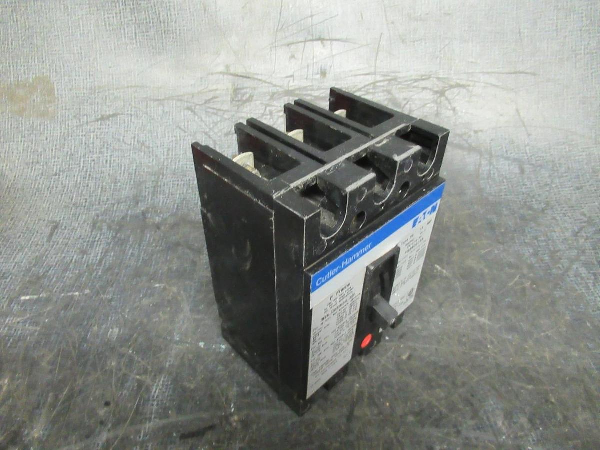 Used CUTLER HAMMER CIRCUIT BREAKER FS360015A 15A 600VAC 3-POLE **WARRANTY INCLUDED**